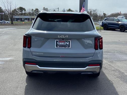 Wolf Gray 2025 Kia Sorento S