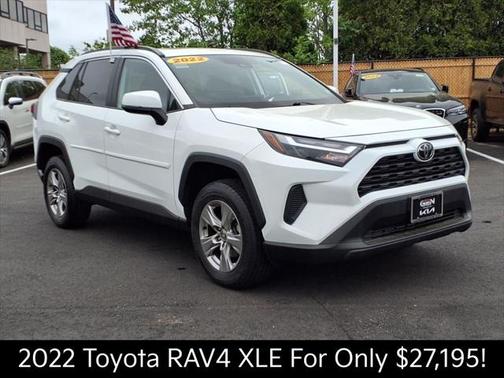 2022 Toyota RAV4 XLE