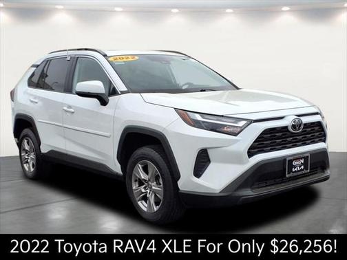 2022 Toyota RAV4 XLE