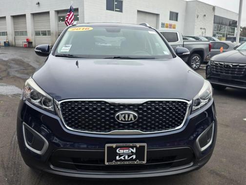 2016 Kia Sorento LX
