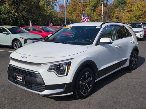 2023 Kia Niro EX