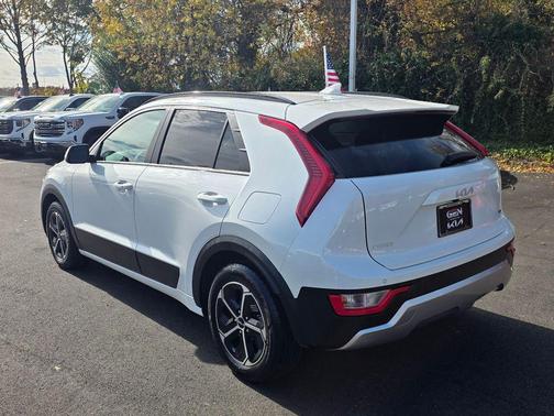 2023 Kia Niro EX