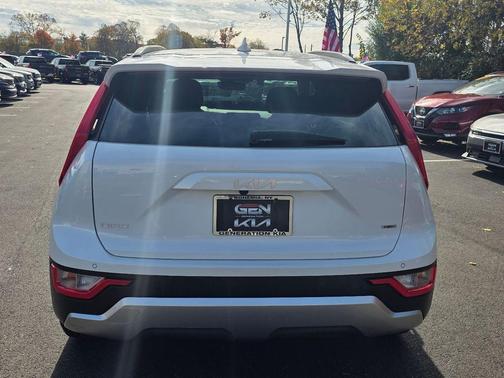 2023 Kia Niro EX