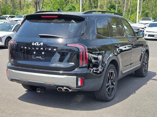 Ebony Black 2023 Kia Telluride EX X-Line
