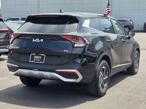 Fusion Black 2023 Kia Sportage Hybrid LX