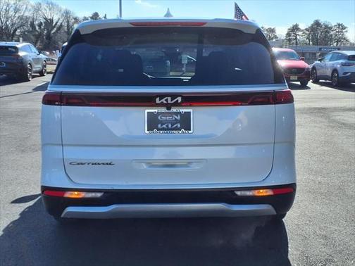 2022 Kia Carnival LXS