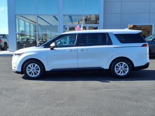 2022 Kia Carnival LXS