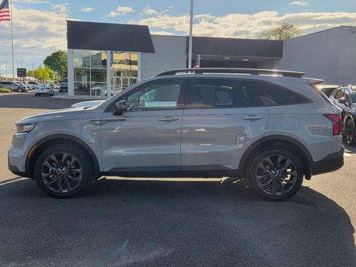 Wolf Gray 2023 Kia Sorento EX