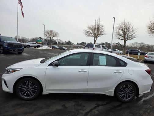 2023 Kia Forte GT-Line
