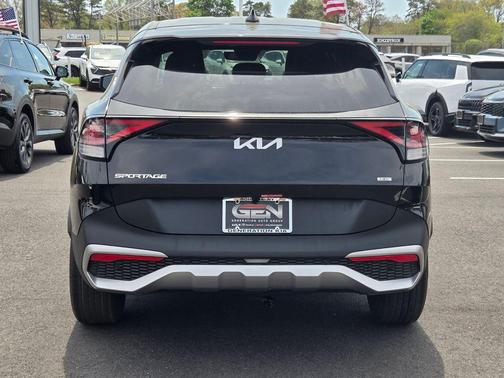 Fusion Black 2024 Kia Sportage Hybrid LX