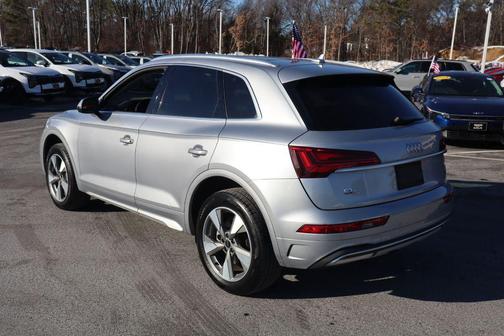 2023 Audi Q5 40 Premium Plus