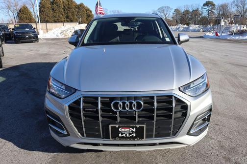 2023 Audi Q5 40 Premium Plus