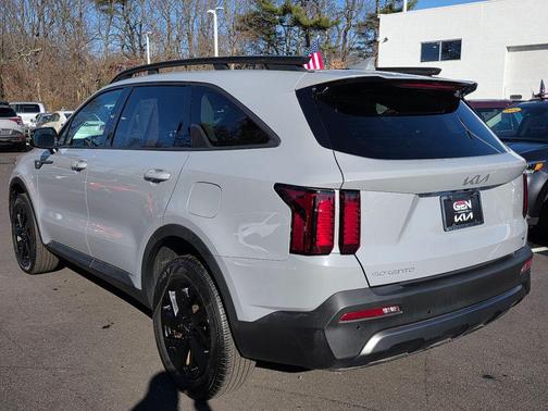 2023 Kia Sorento S