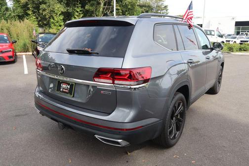 2022 Volkswagen Atlas 3.6L SE w/Technology