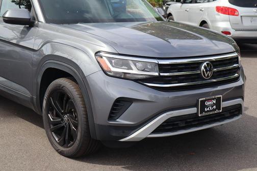 2022 Volkswagen Atlas 3.6L SE w/Technology