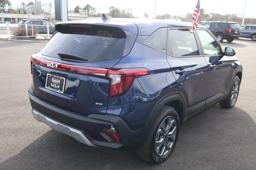 2025 Kia Seltos LX