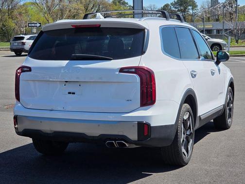 Glacial White Pearl 2025 Kia Telluride S