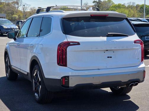 Glacial White Pearl 2025 Kia Telluride S