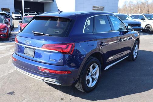 2024 Audi Q5 40 Premium