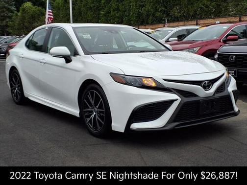 2022 Toyota Camry SE