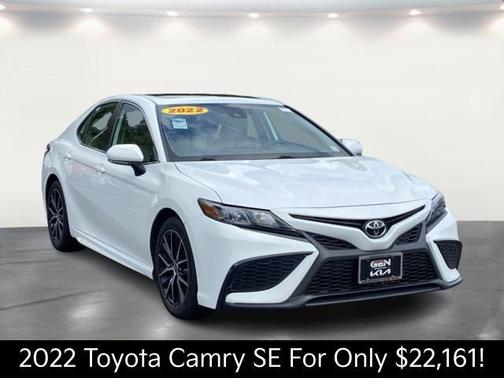 2022 Toyota Camry SE