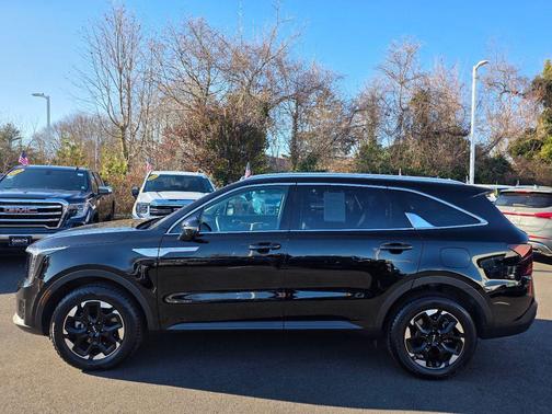 2024 Kia Sorento S