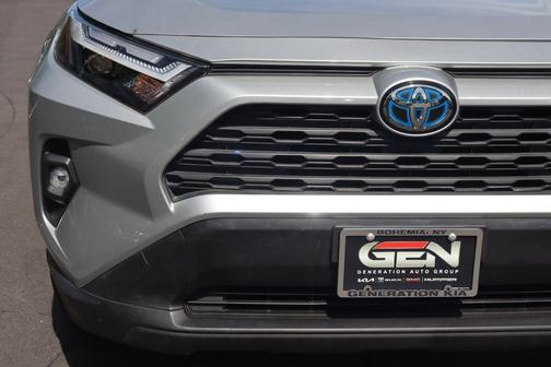 2022 Toyota RAV4 Hybrid XLE Premium