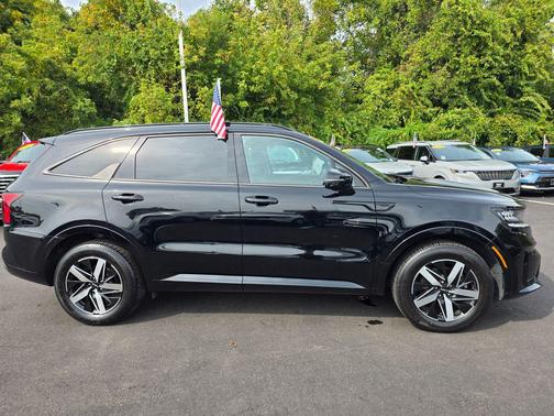 2023 Kia Sorento S