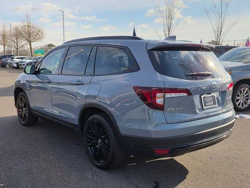 2022 Honda Pilot AWD Black Edition