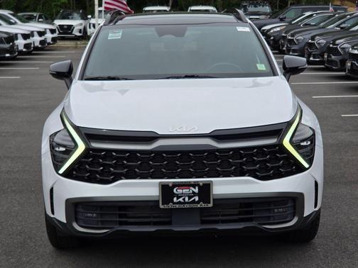 Glacial White Pearl 2024 Kia Sportage S