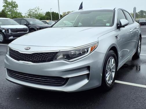 2017 Kia Optima LX