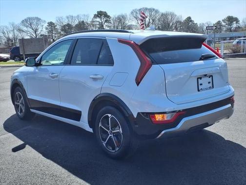 2024 Kia Niro SX