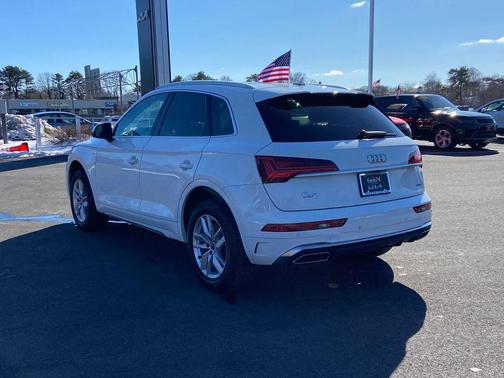 2023 Audi Q5 45 S line Premium