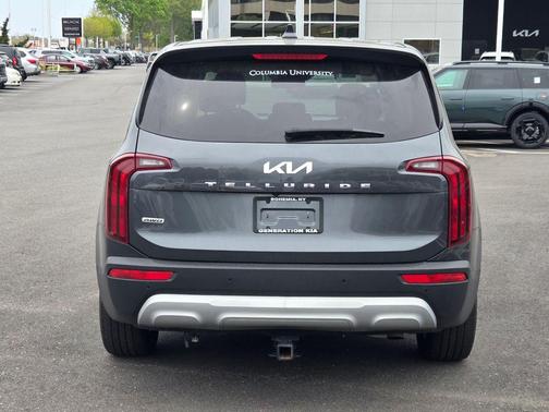 Gravity Grey 2022 Kia Telluride LX
