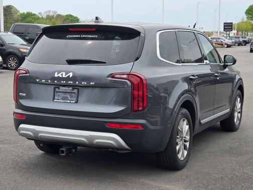 Gravity Grey 2022 Kia Telluride LX