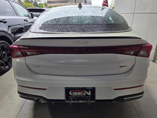 Glacial White Pearl 2024 Kia K5 GT-Line