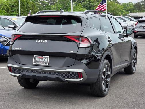 Ebony Black 2024 Kia Sportage X-Line