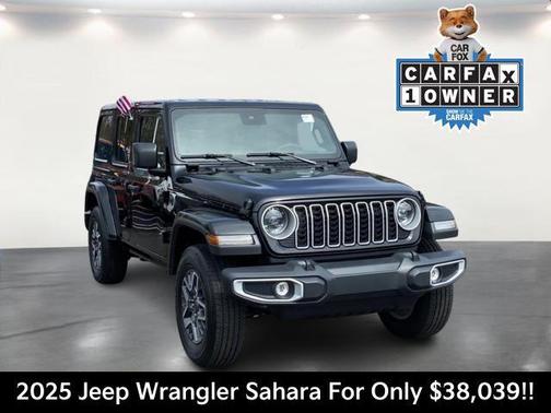 Black Clearcoat 2025 Jeep Wrangler 4-Door Sahara 4x4