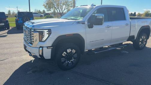 2024 GMC Sierra 2500 Denali