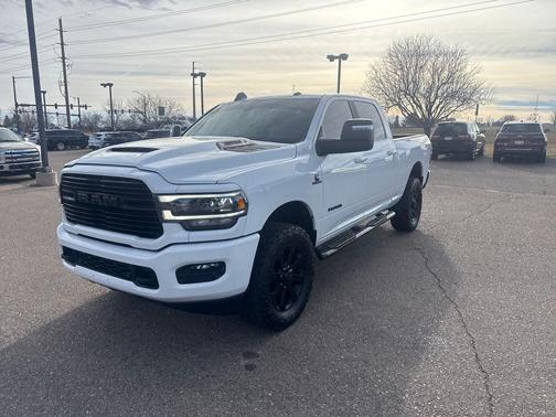 2024 RAM 2500 Laramie Crew Cab 4x4 6'4' Box