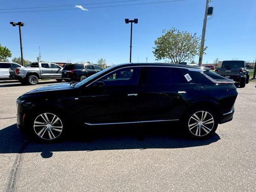 2025 Cadillac LYRIQ Luxury w/1SD