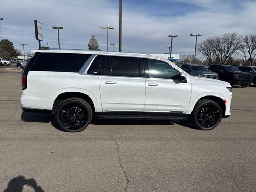 2021 Cadillac Escalade ESV Luxury