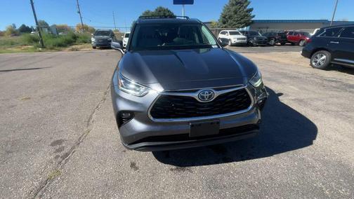 2022 Toyota Highlander Hybrid Limited