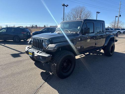 2021 Jeep Gladiator Overland