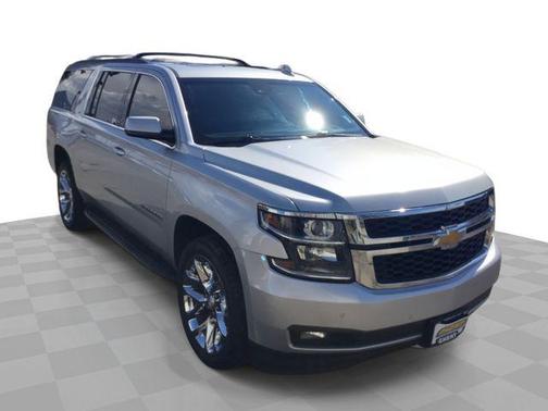 2017 Chevrolet Suburban LT