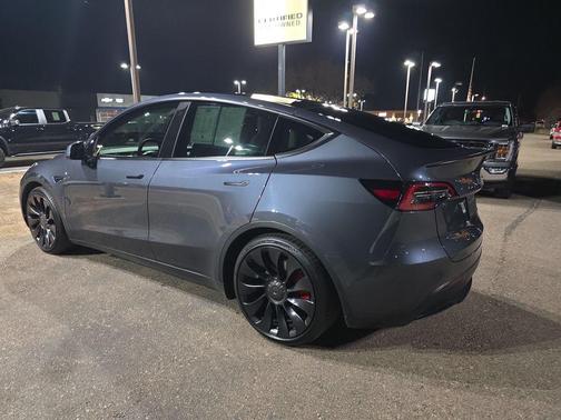 2022 Tesla Model Y Performance Dual Motor All-Wheel Drive