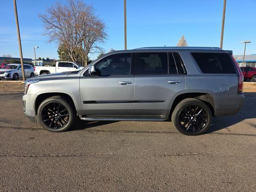 2019 Cadillac Escalade Luxury