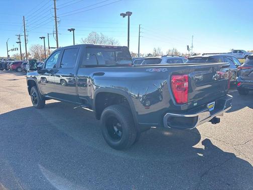 2026 Chevrolet Silverado 3500 LT