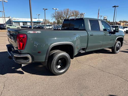 2026 Chevrolet Silverado 3500 LT