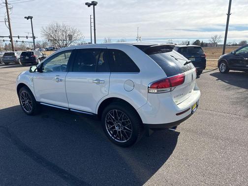2012 Lincoln MKX Base